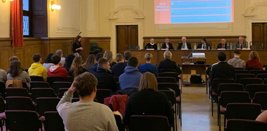 Diskuse studentů s vedením FAST VUT Diskuse studentů s vedením FAST VUT